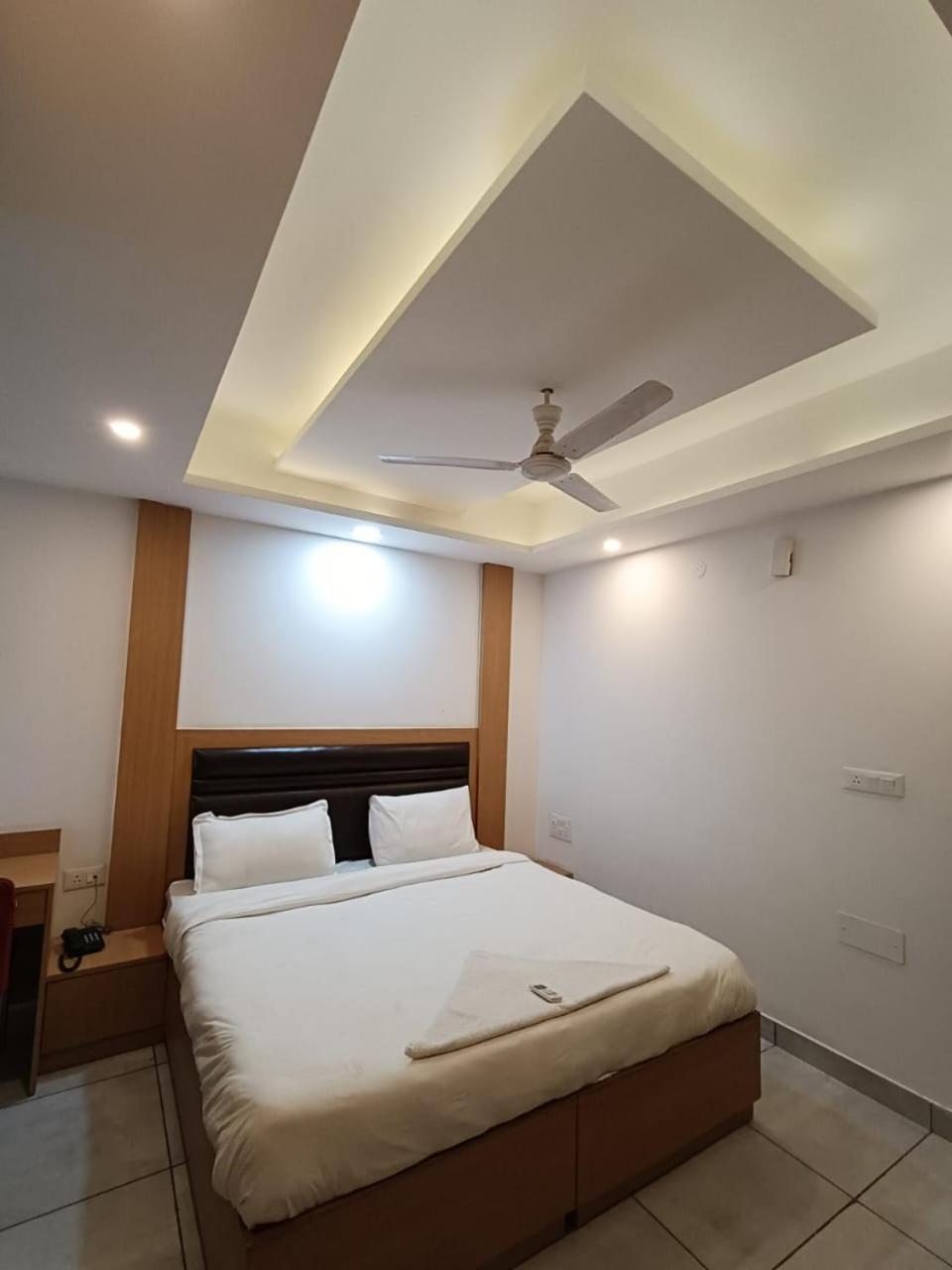 Mulmul By Westay Gurgaon Eksteriør billede